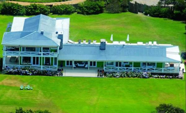 La crisis profunda de Tinelli: se despidió de la lujosa mansión de Punta del Este