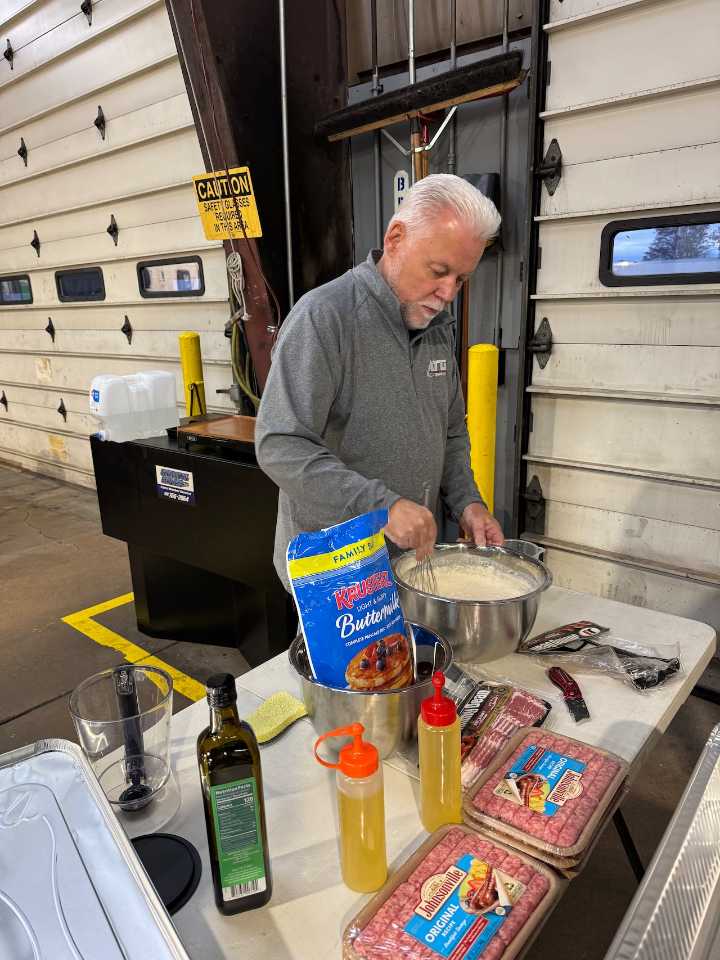 Advantage Truck Group honors its veterans, military employees