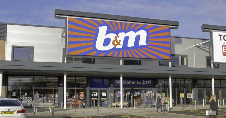 Christmas schedule for B&M and Home Bargains confirmed with closures on specific days