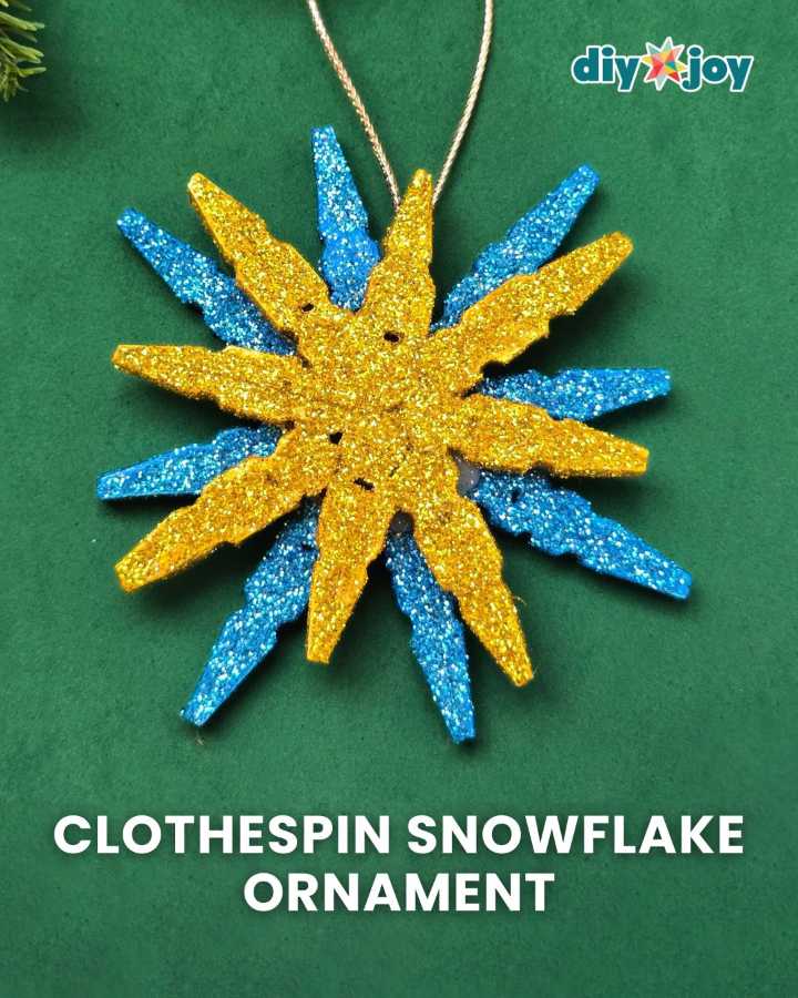 DIY Christmas Ornaments | Clothespin Snowflake