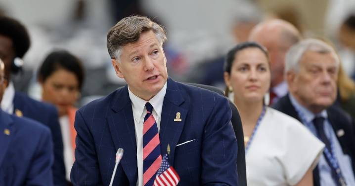 ‘Vuelven a ser amigos’: EU anuncia retorno de embajadores de Bolivia tras investidura de Rodrigo Paz