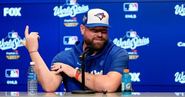 Blue Jays' John Schneider named finalist for AL Manager of the Year