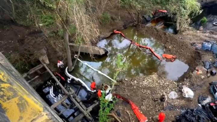 Comienzan a Notarse Afectaciones por Derrame de Hidrocarburo en Río Pantepec en Veracruz