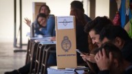 Pan dulce y campaña: en 6 comunas las elecciones competirán con la Navidad