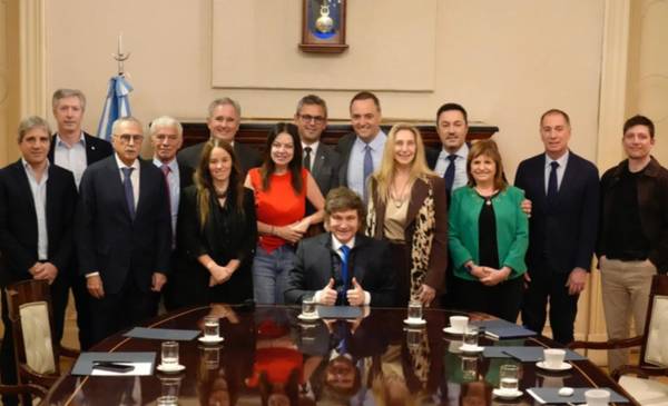 Javier Milei reunió a su nuevo gabinete en Casa Rosada