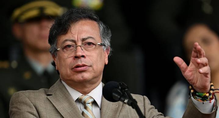 Colombia: Gustavo Petro defiende bombardeo en el que murieron siete menores y rechaza comparaciones con Gaza | Guaviare | FARC