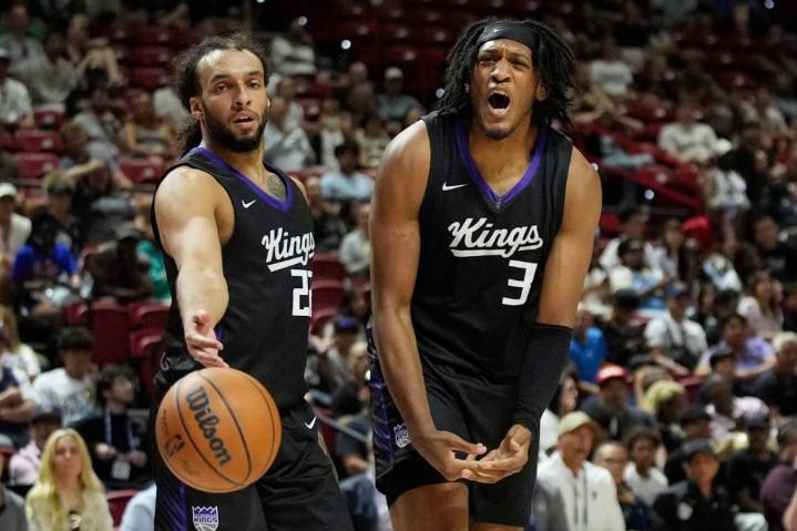 J.B. Bickerstaff believes newly acquired big man Isaac Jones gives Pistons ‘a boost’