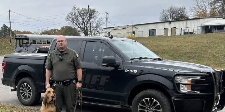 Midstate K-9 helps find wanted suspect after crash leads to 48