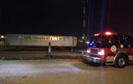Incendian caja de tráiler en Parajes del Sol