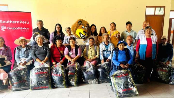Southern Perú ejecuta campaña de invierno para adultos mayores en Islay