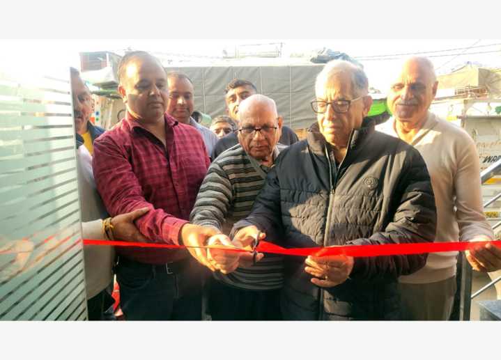 TF organizes camp for making labour cards