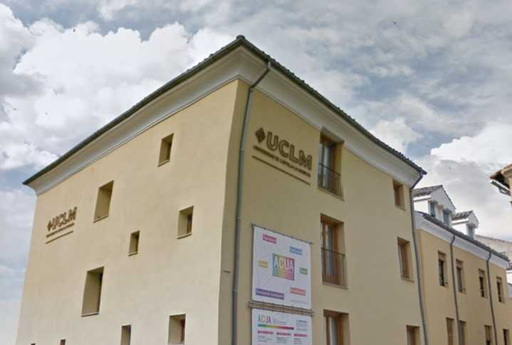 La UCLM expone los trabajos de sus XV Concursos Culturales