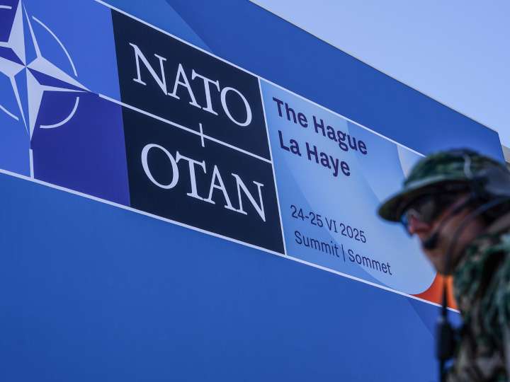 ¿Trump abandona a Europa
a su suerte?