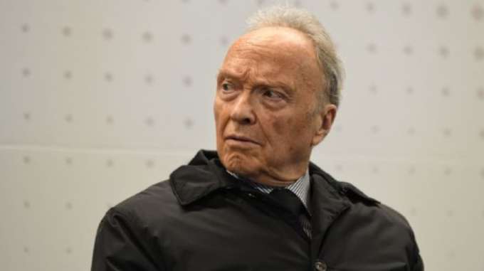 Renuncia Gertz Manero a la FGR