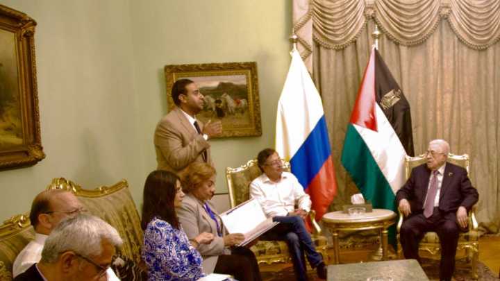Presidente Gustavo Petro termina su agenda en Egipto con reunión junto a Mahmud Abás, presidente de la Autoridad Palestina