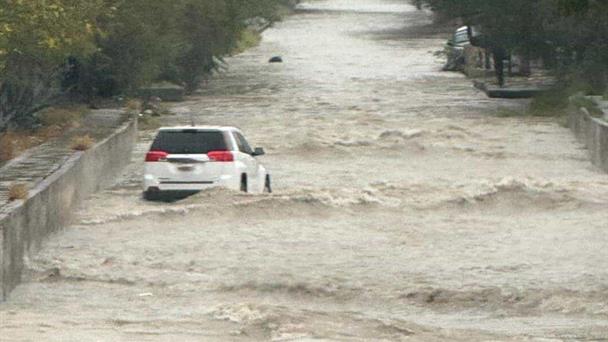 Las avenidas se convierten en fuertes ríos