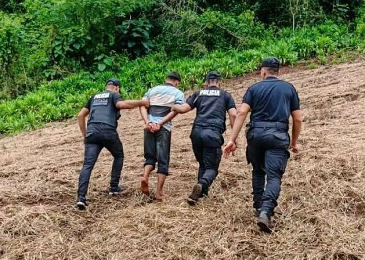 Apuñalaron a un adolescente en Colonia Aurora y detuvieron al sospechoso tras un operativo cerrojo