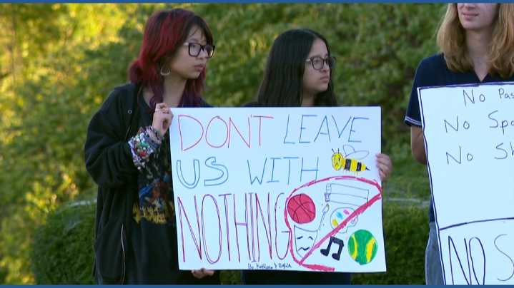 Perrysburg community celebrates school levy passage