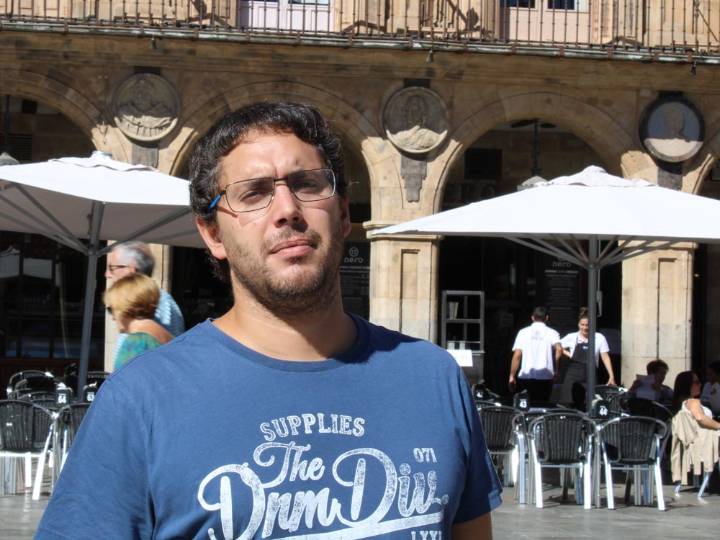 Daniel H Barreña anda ‘Tras las huellas del tiempo’