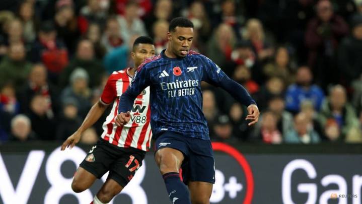 Leaders Arsenal face uncertainty as Gabriel injury clouds Spurs clash