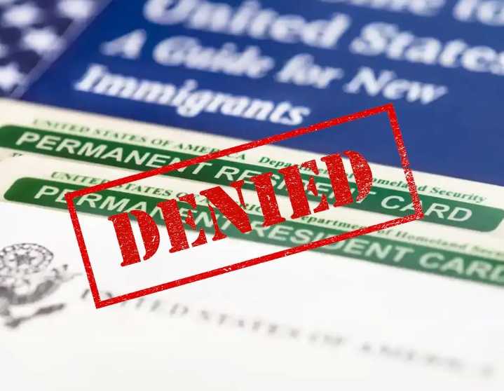 Trump negará la Green Card a residentes que pidieron ayuda