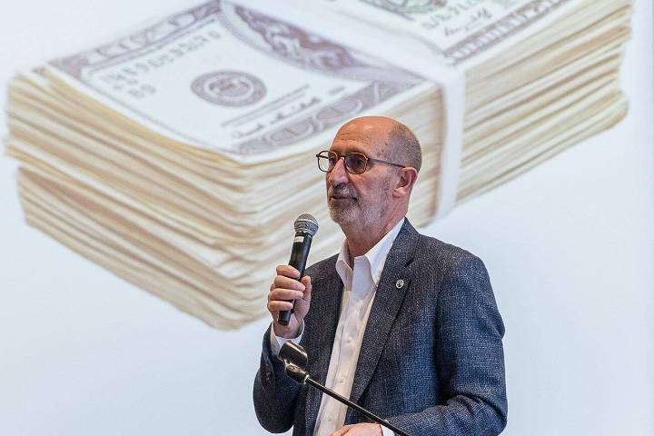 Voters approving Mukilteo levy, rejecting Edmonds levy