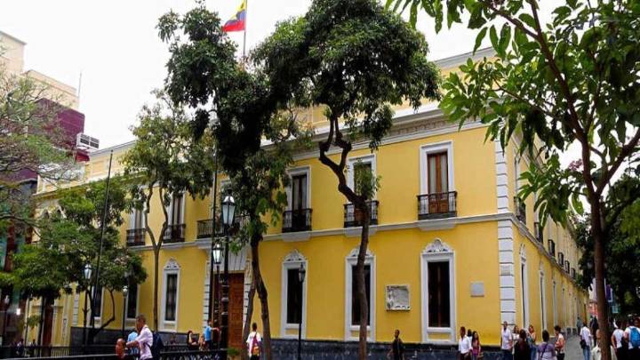 Venezuela condena amenaza de EE.UU. que pretende afectar el espacio aéreo