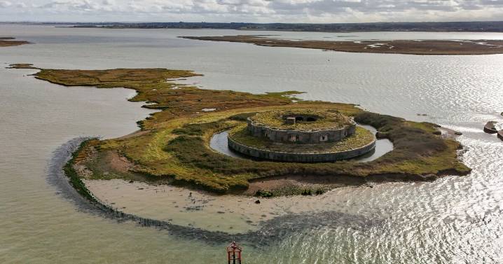 Victorian-era fort you can only reach by boat set to go on auction for £50k 
