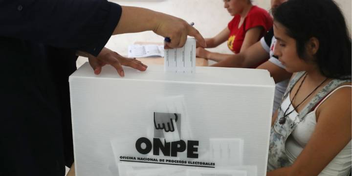 Perú inicia las elecciones primarias rumbo a las elecciones 2026 este domingo con un récord de 39 partidos