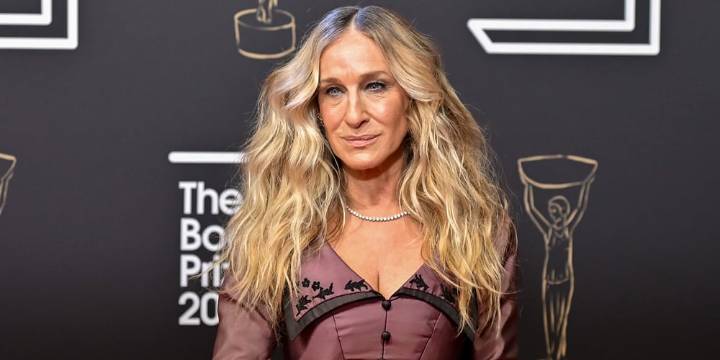 Sarah Jessica Parker Rocks Vintage-Inspired Corset Dress at the 2025 Booker Prize Arrival Red Carpet | Ayobami Adebayo, Chris Power, David Szalay, Gaby Wood, Kiley Reid, Roddy Doyle, Sarah Jessica Par