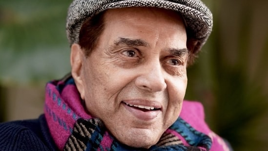 Dharmendra discharged, to continue recovery at home;Deol family issues statement