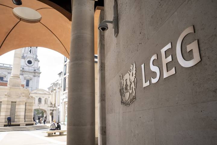 Stocks mixed and pound dips amid Budget tax hints