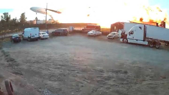 Incrementa a nueve la cifra de personas fallecidas por el accidente de un avión de carga en Kentucky