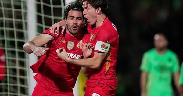 Toluca remonta y vence 2