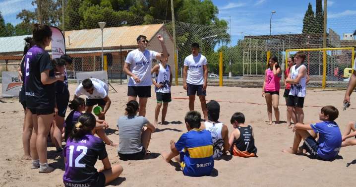 Llega el ID Beach Handball Camp en el balneario El Cóndor