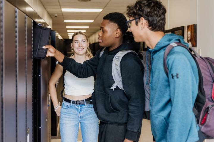 EIPS students stand against bullying during Bullying Awareness Week