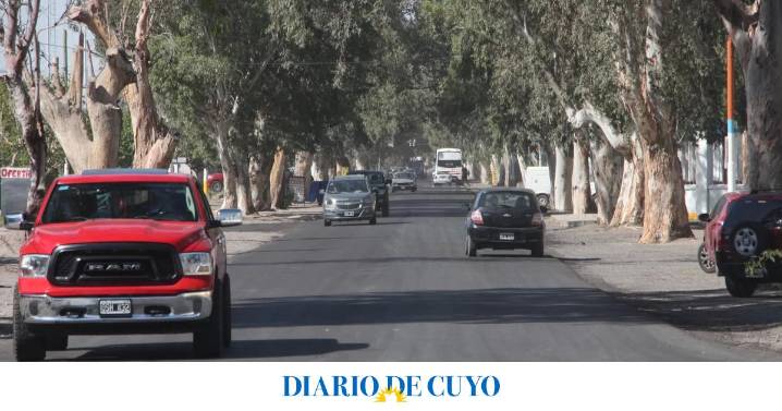 Rawson inaugura su primer paseo gastronómico sobre la renovada calle Lemos