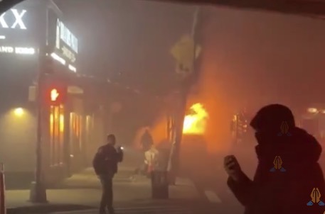 Longwood: Six Firefighters Injured in Car Fire