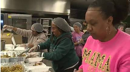 Communities rally together to make Thanksgiving special