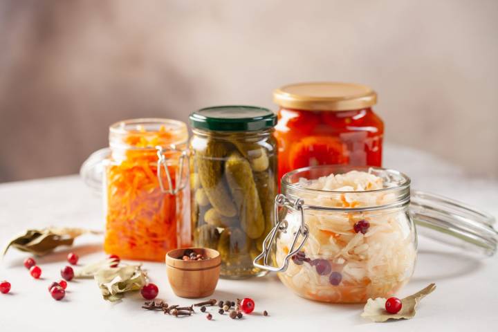 10 Foods That Have More Probiotics Than Yogurt