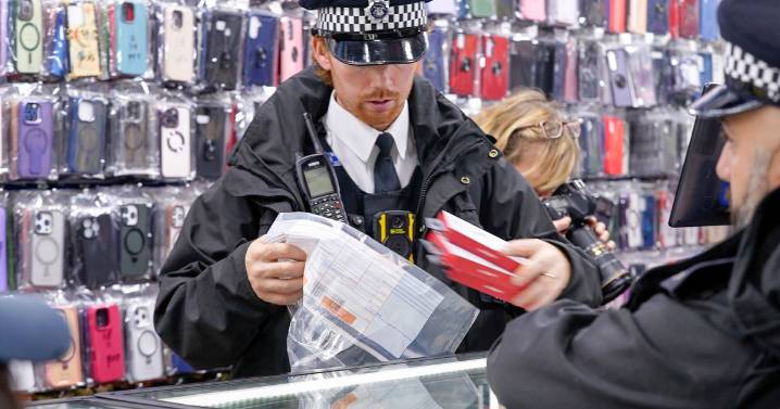 Metropolitan Police seizes £240k in goods from high street shops in money laundering crackdown