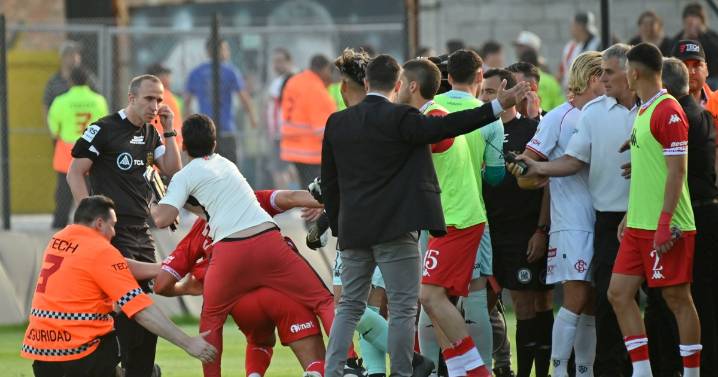 La grave denuncia del árbitro Andrés Gariano contra Kudelka tras el escándalo en el final de Barracas y Huracán