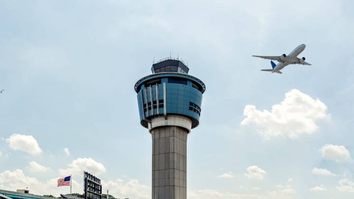 Airports near South Jersey among those cutting flights