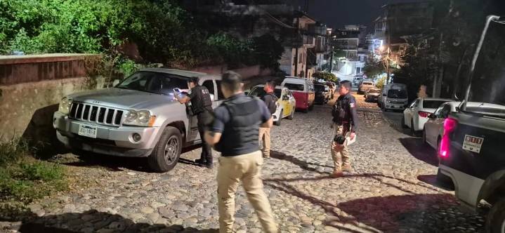 Policía Municipal refuerza operativos tácticos en colonias y zonas públicas de Puerto Vallarta