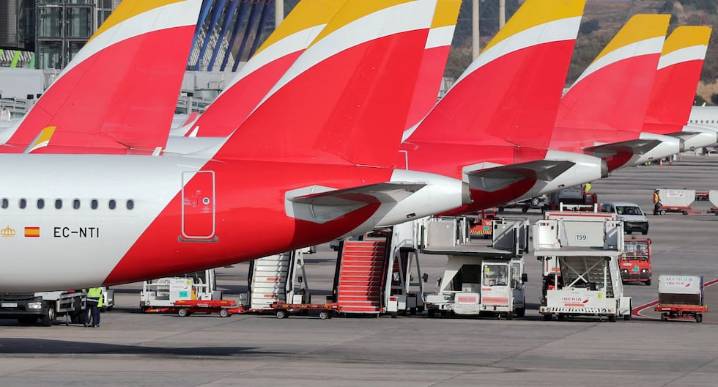 Seis aerolíneas internacionales cancelan vuelos comerciales a Venezuela tras alerta de EE.UU. 