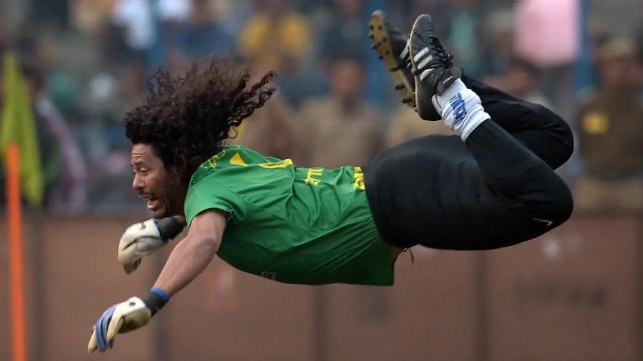 Lo que no se sabía del escorpión de René Higuita; “hay que cobrarles a esos hijuep...”