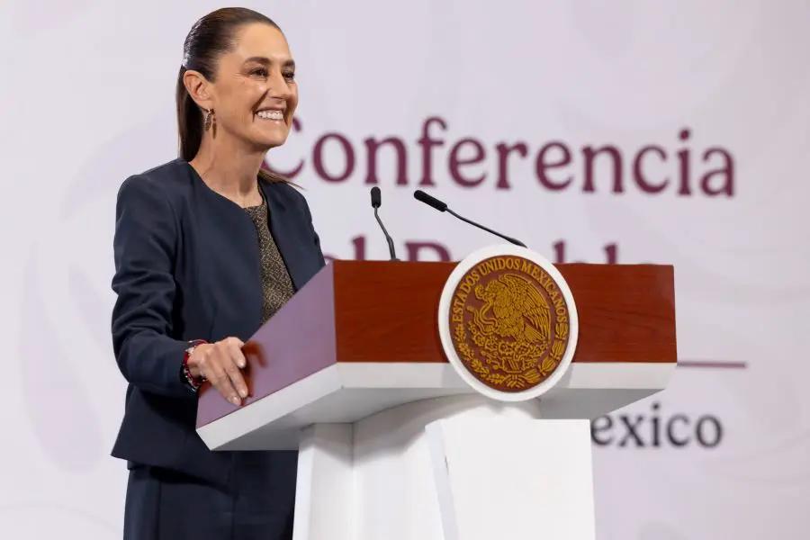 México rechaza declaración de persona non grata a Claudia Sheinbaum en Perú