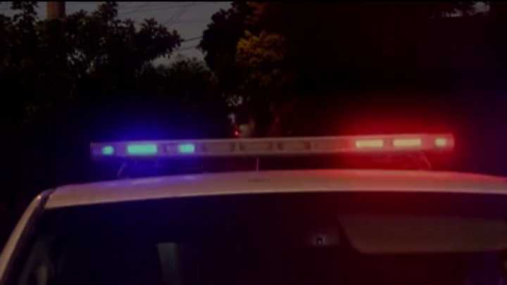 Balean a Pareja Dentro de su Vehículo en Ensenada; El Hombre Perdió la Vida