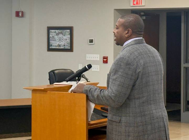 Possible buyer presents plan for Blue Island mobile home park