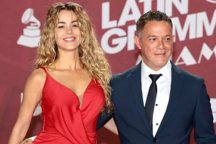 ¿Alejandro Sanz y Candela Márquez se separaron? Reportero señala a una responsable